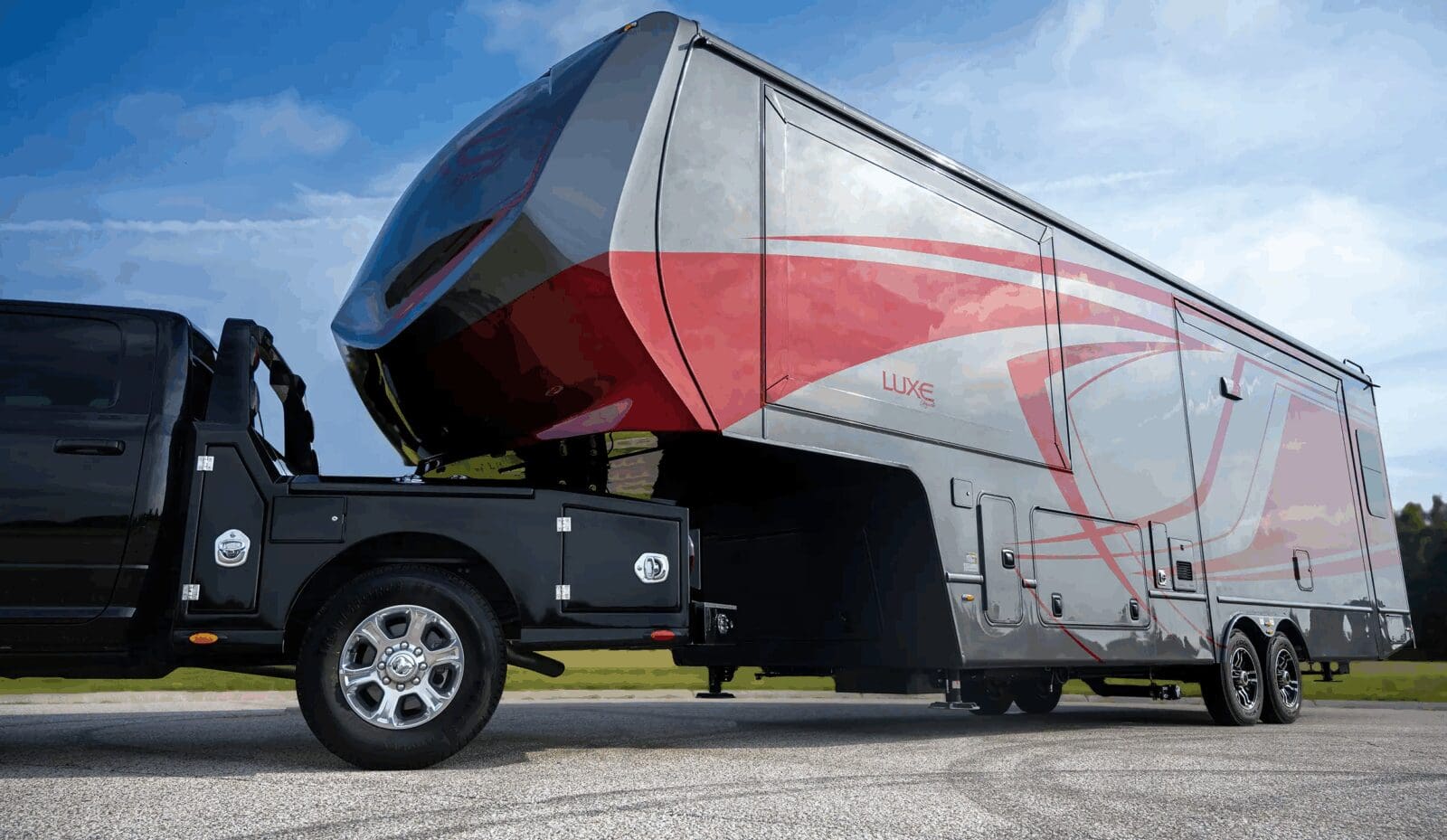 A Luxe Fifth Wheel at the Luxe Tampa Meet-N-Greet during the Tampa RV Show.